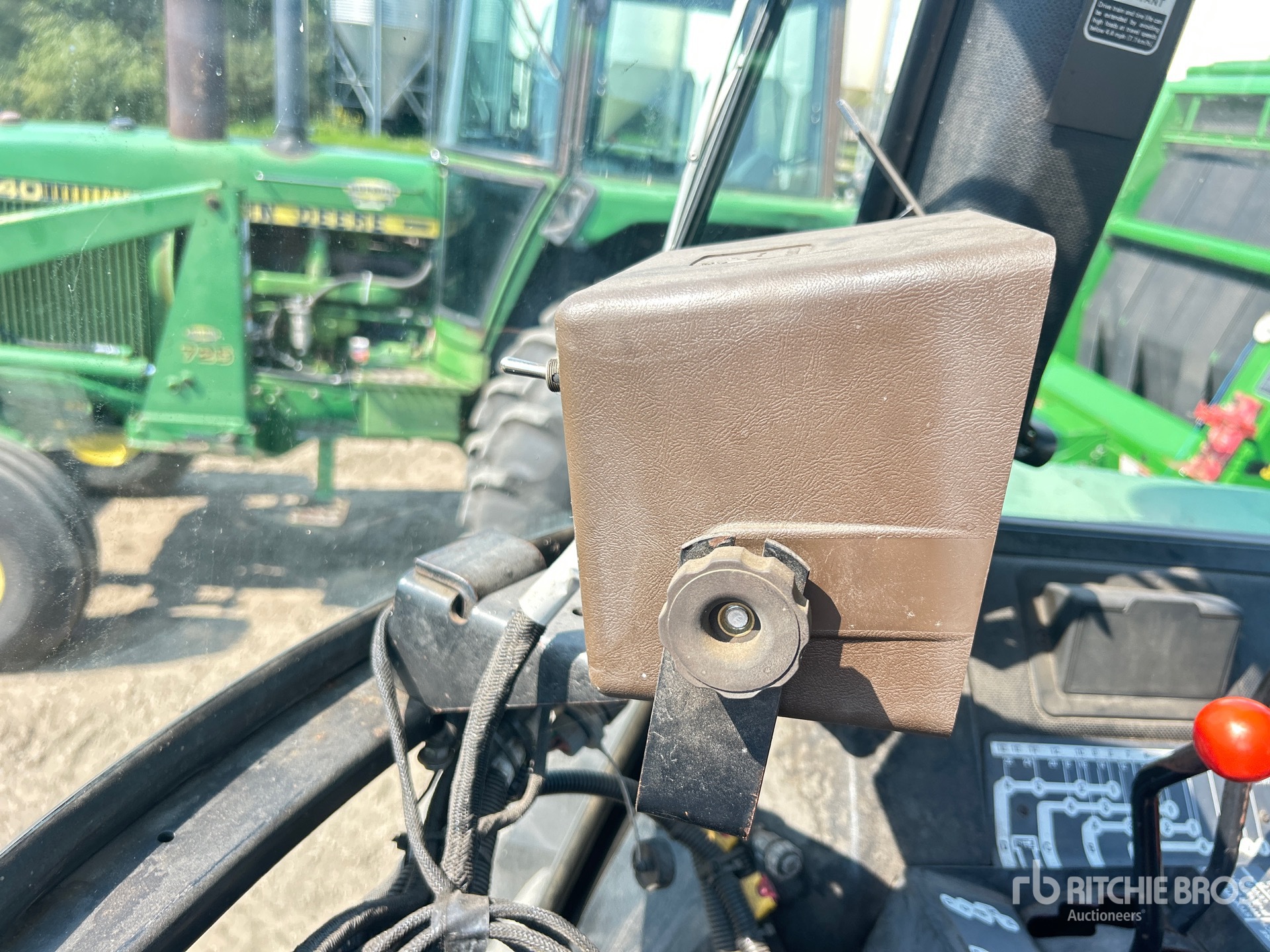 1992 John Deere 535
