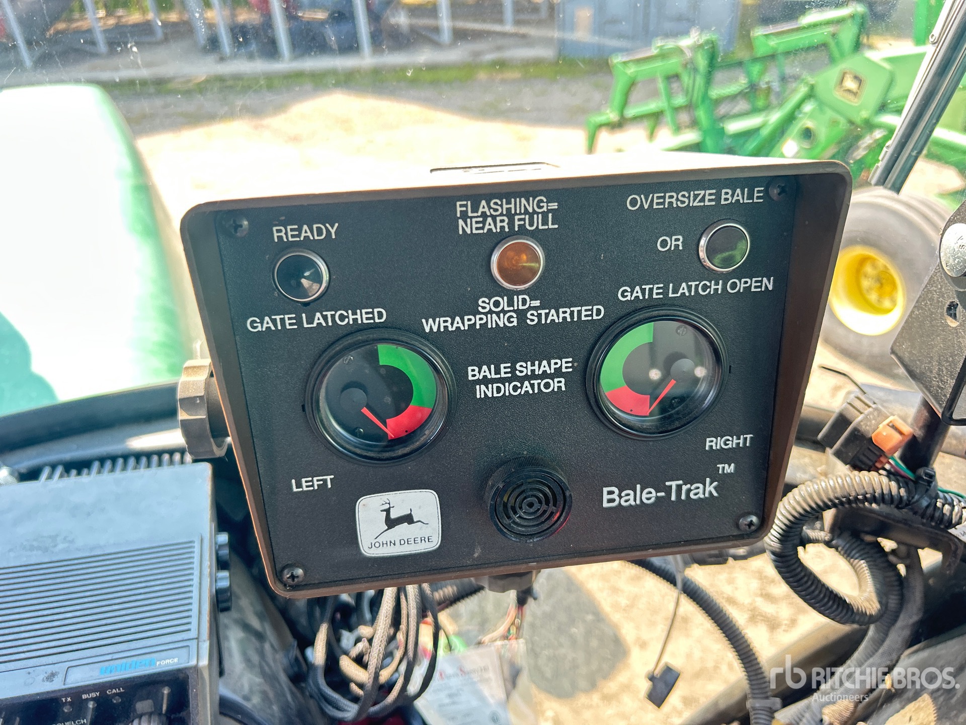 1992 John Deere 535