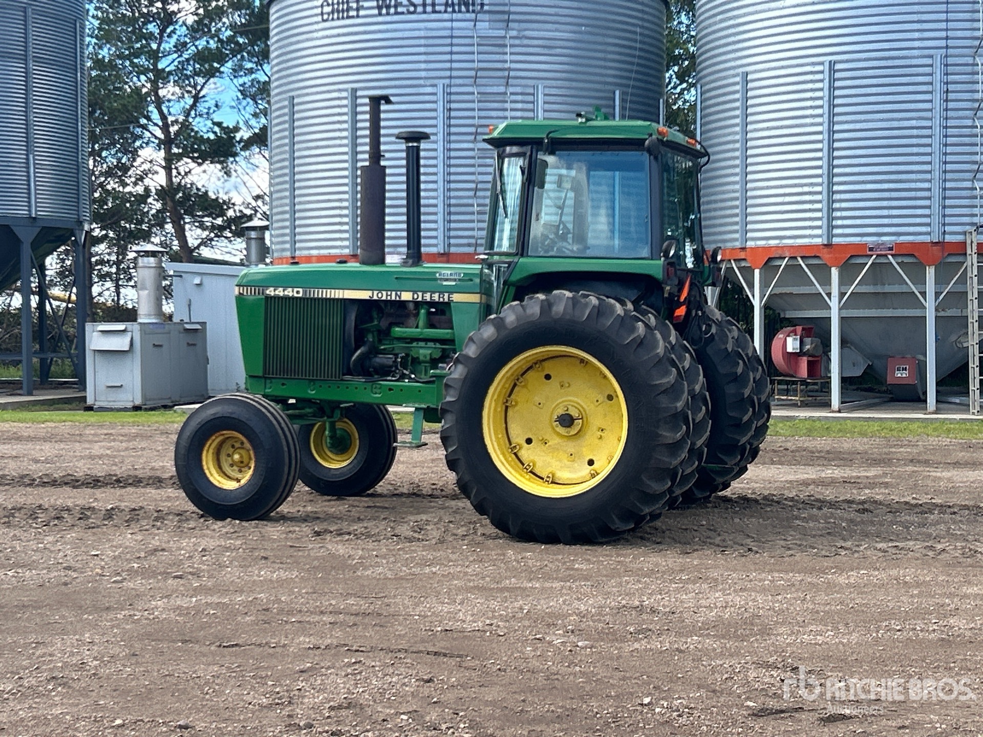 1982 John Deere 4440