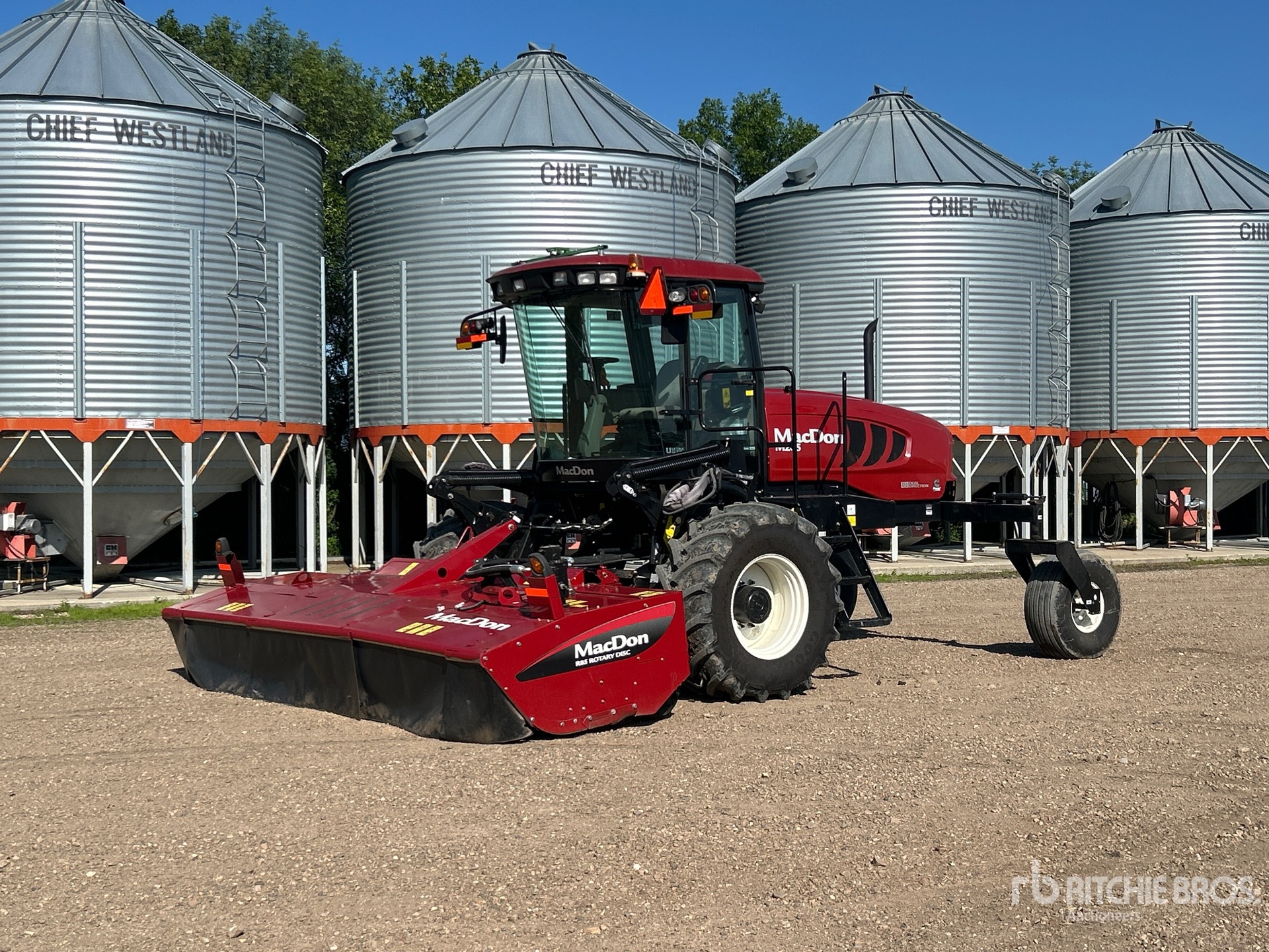 2015 Macdon M205