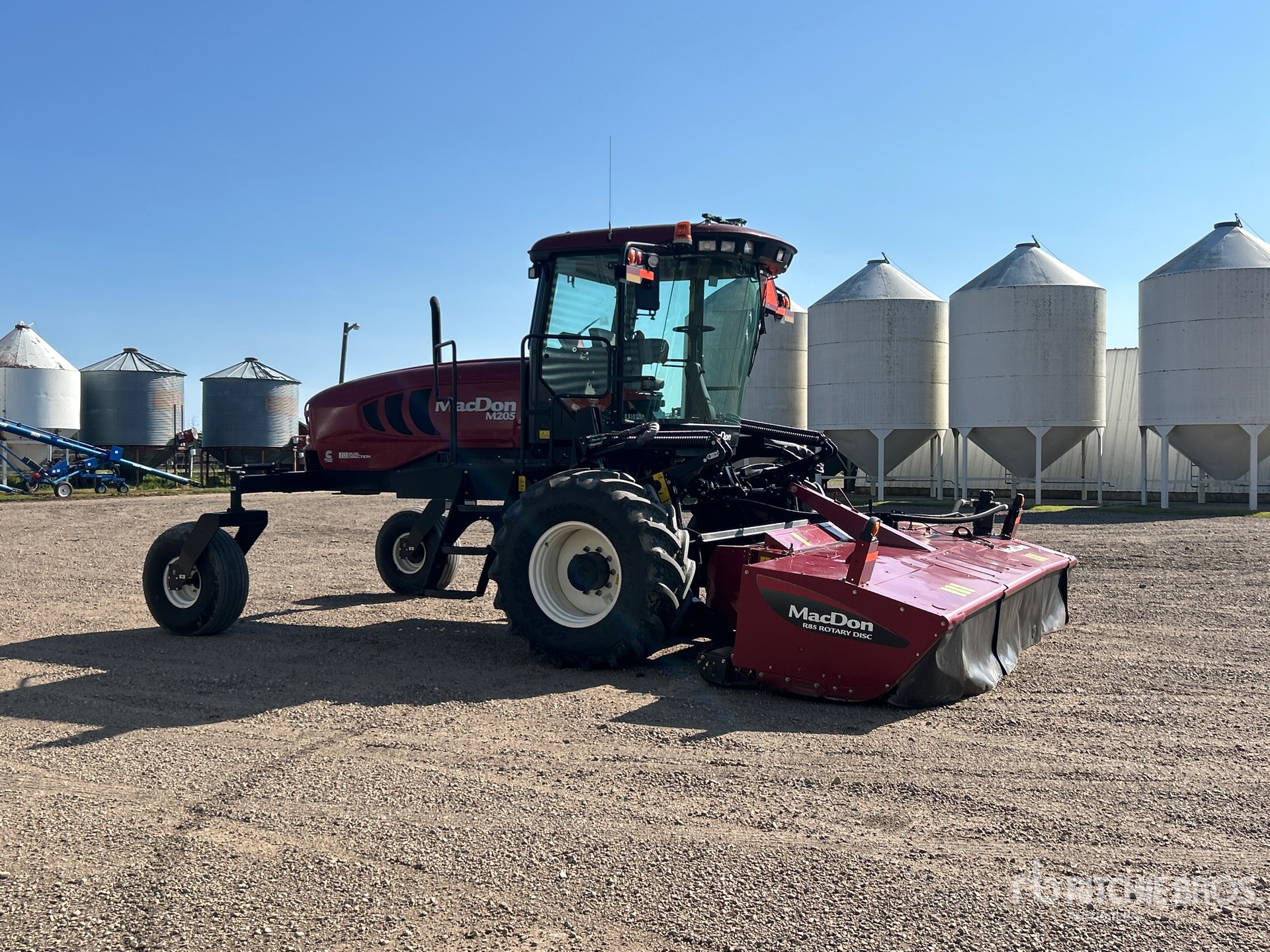 2015 Macdon M205