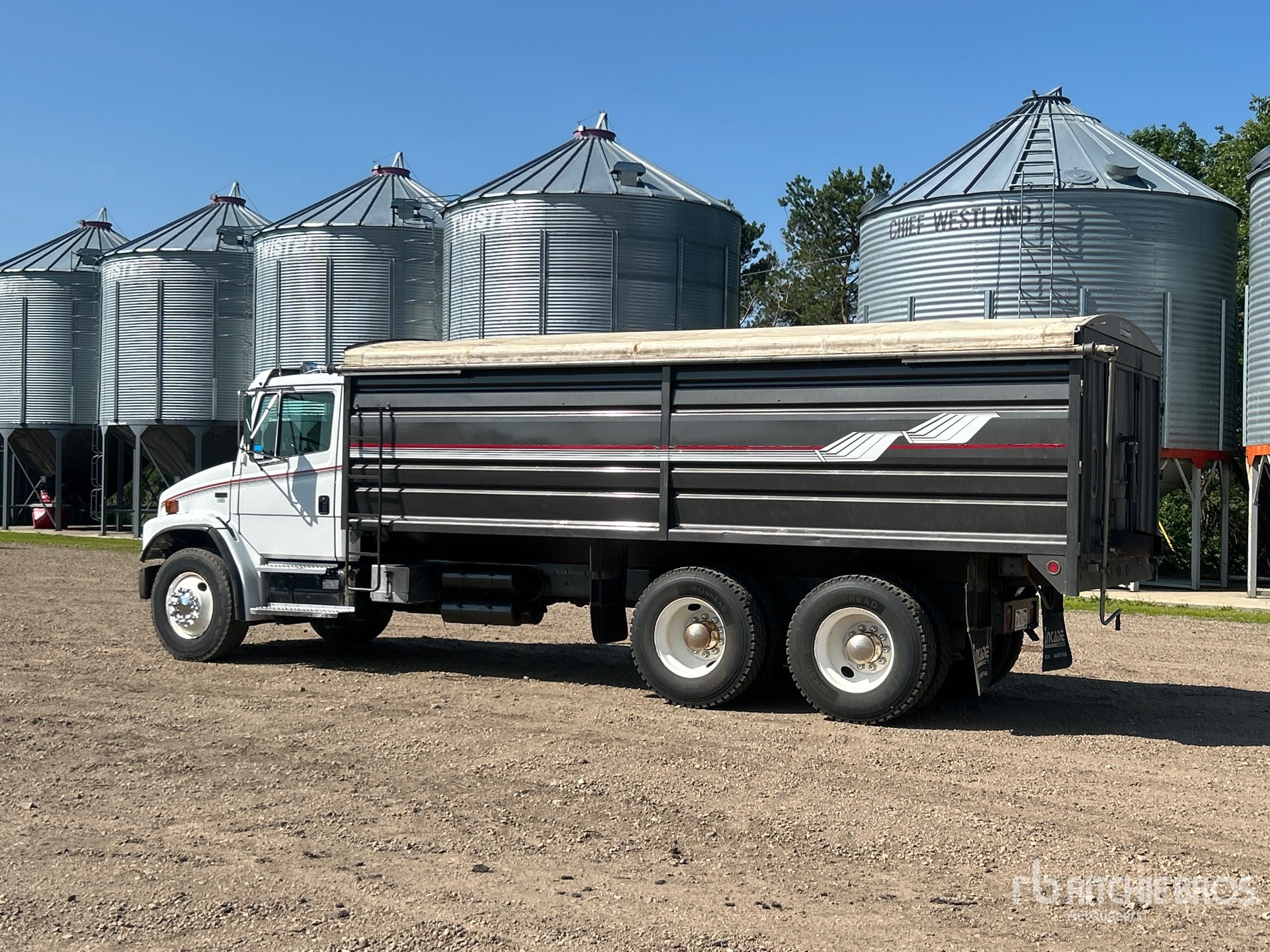 1995 Freightliner FL 80