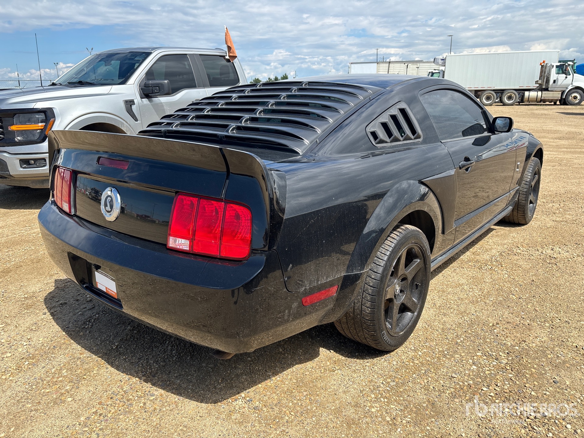 General Appearance with Picture, Right Rear Corner