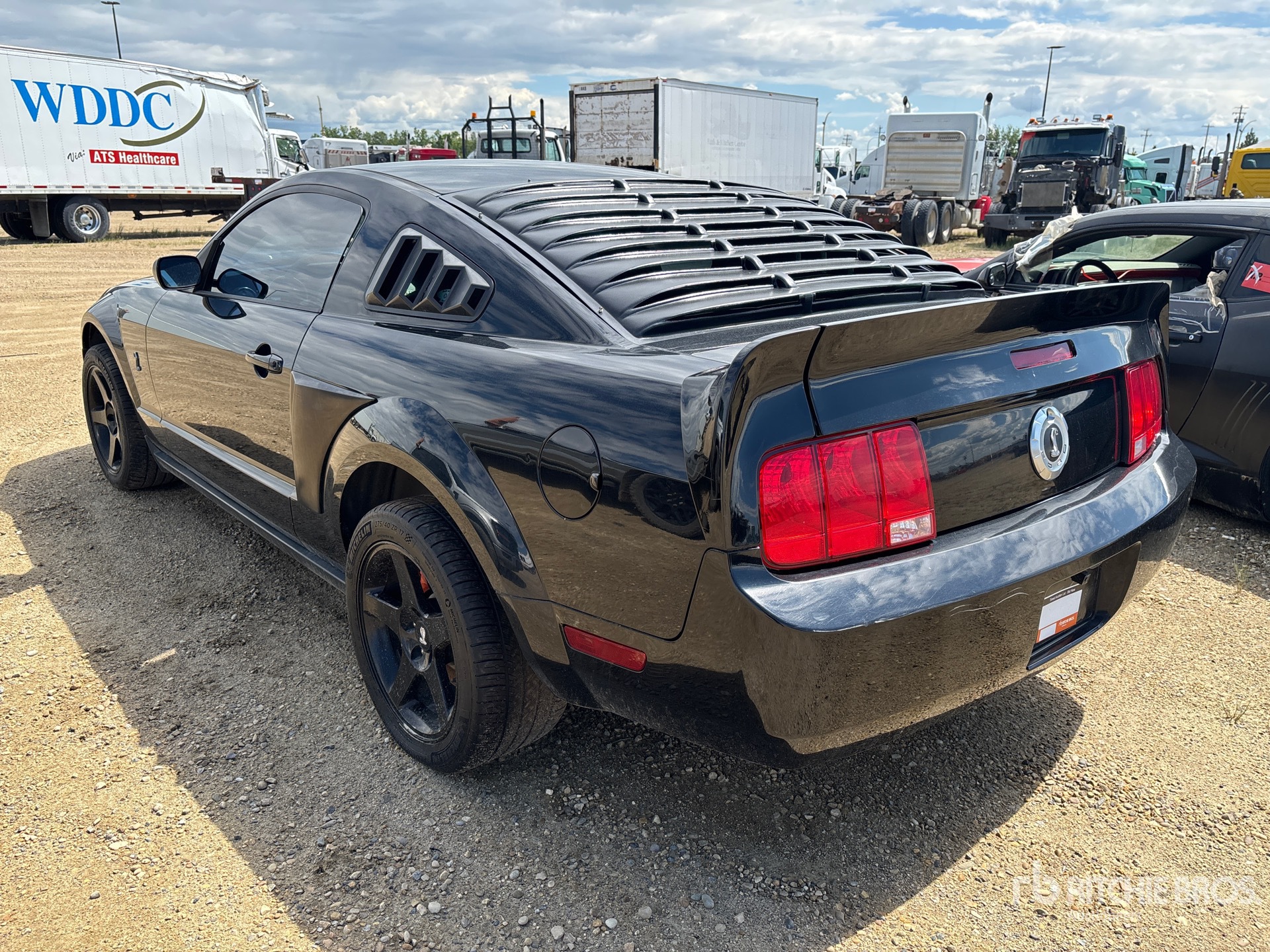General Appearance with Picture, Left Rear Corner