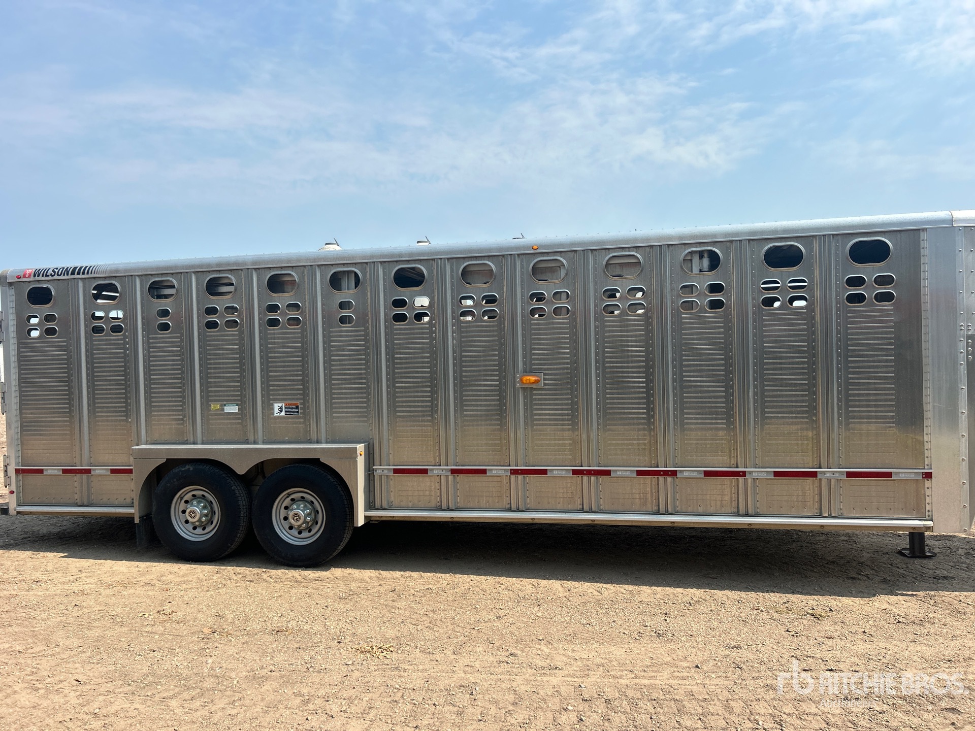 2015 Wilson 24 ft T/A