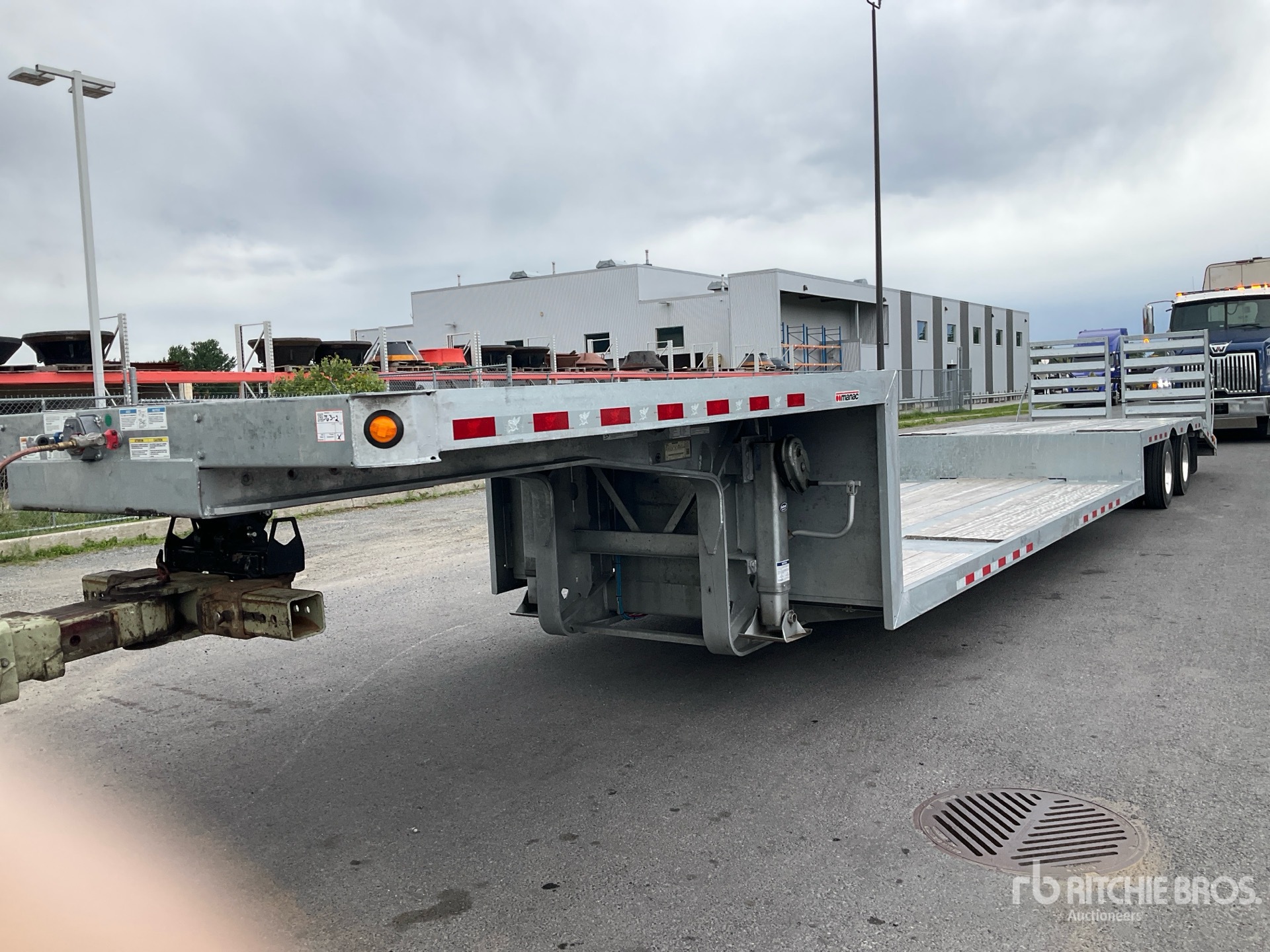 Photo of a 2024 Manac T/A Double Drop