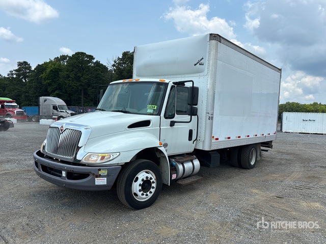 2019 International 4300 4x2 Van Truck