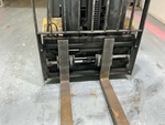Hydraulics with Fork Positioning Cylinder (on fork carriage)