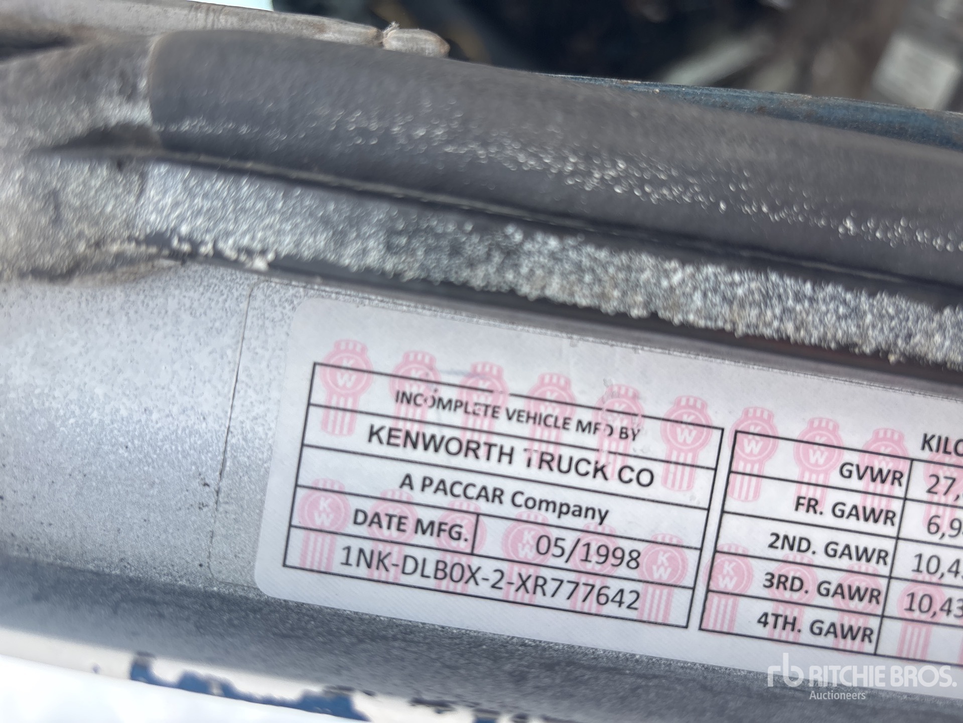 1999 Kenworth T800