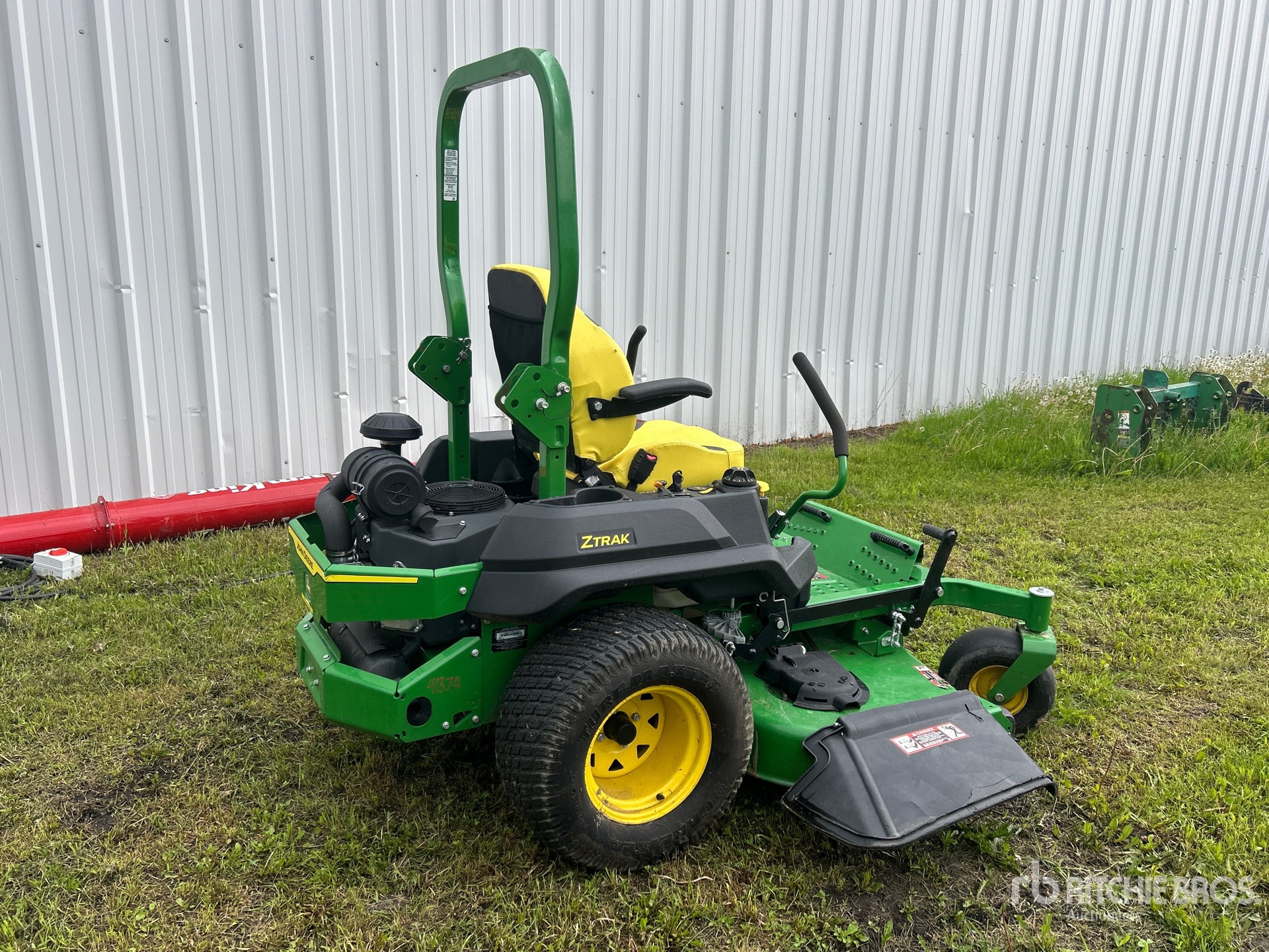 General Appearance with Picture, Right Rear Corner