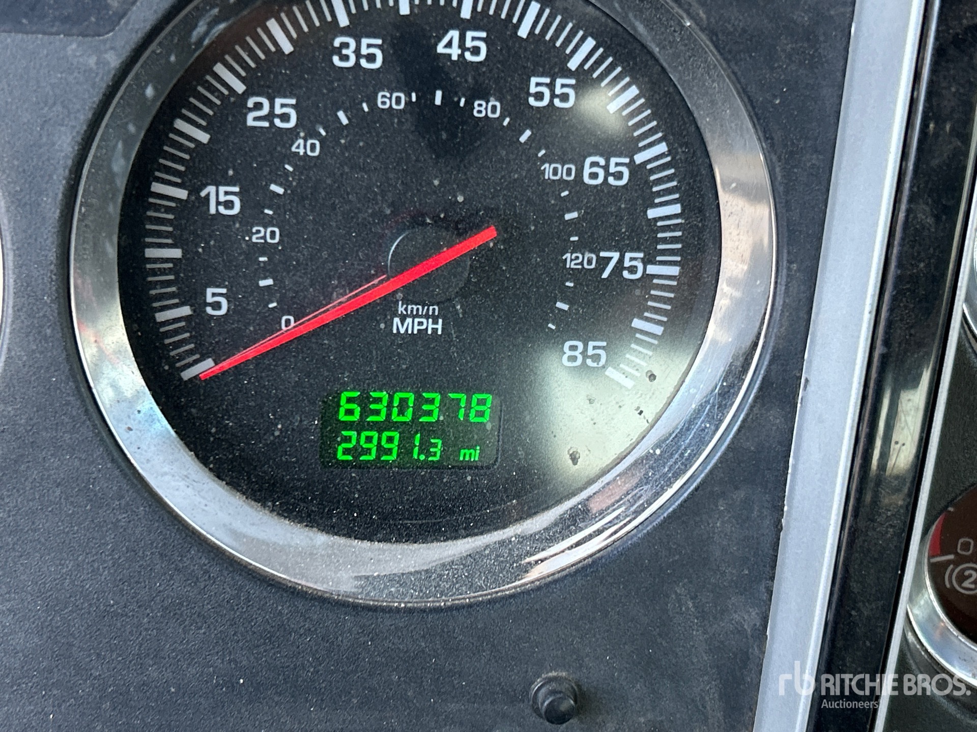 General Appearance with Hour Meter / Odometer