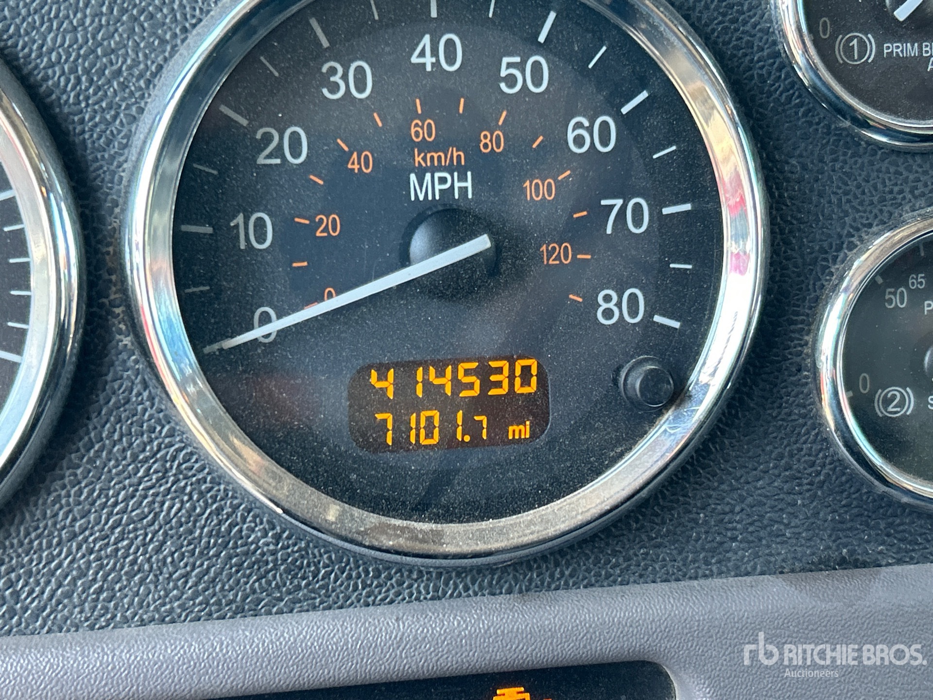 General Appearance with Hour Meter / Odometer