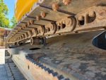 Undercarriage with Right Track Links