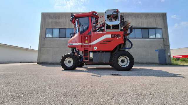 2006 ERO SF 200 Grape Harvester