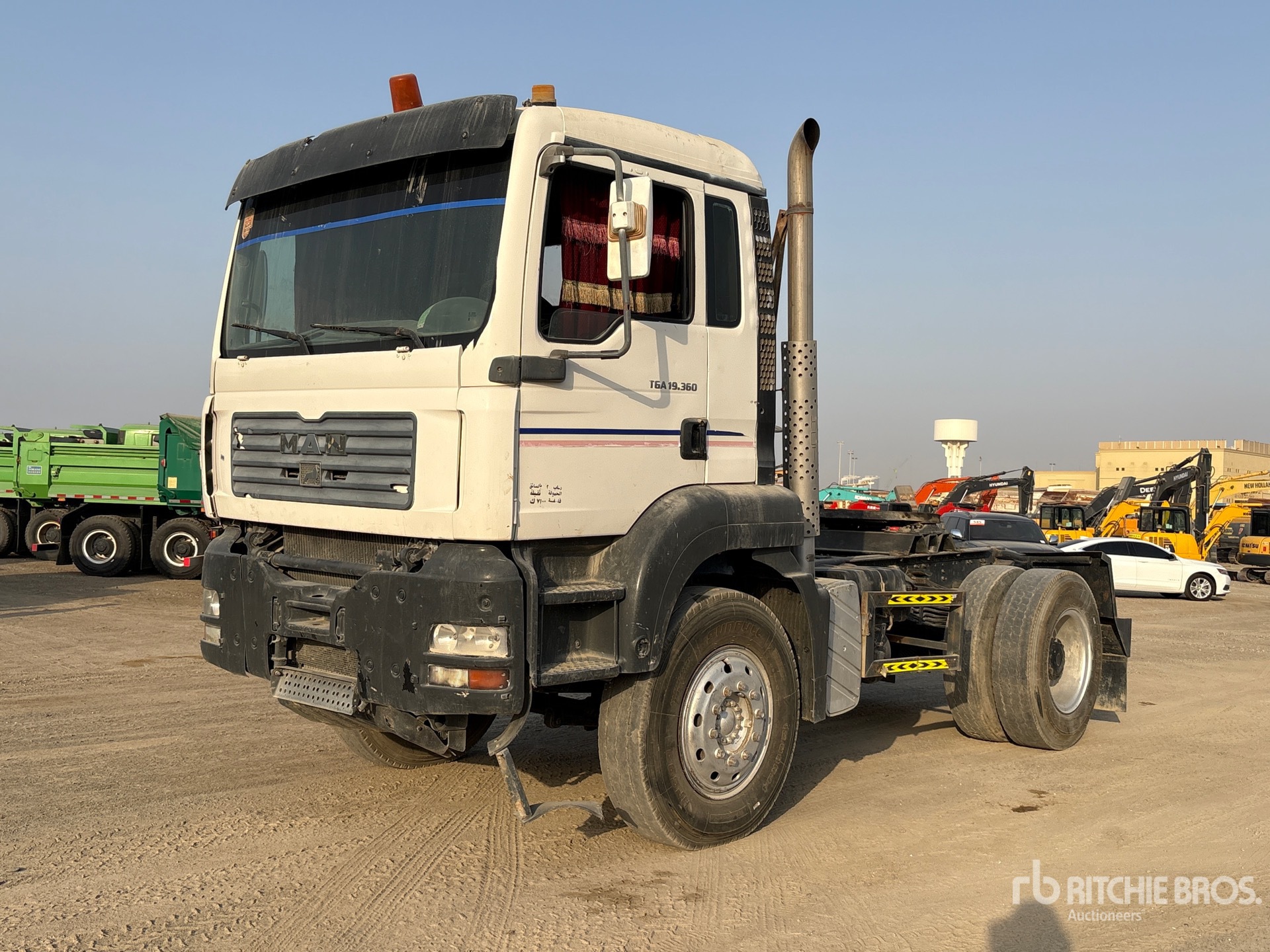 General Appearance with Picture, Left Front Corner
