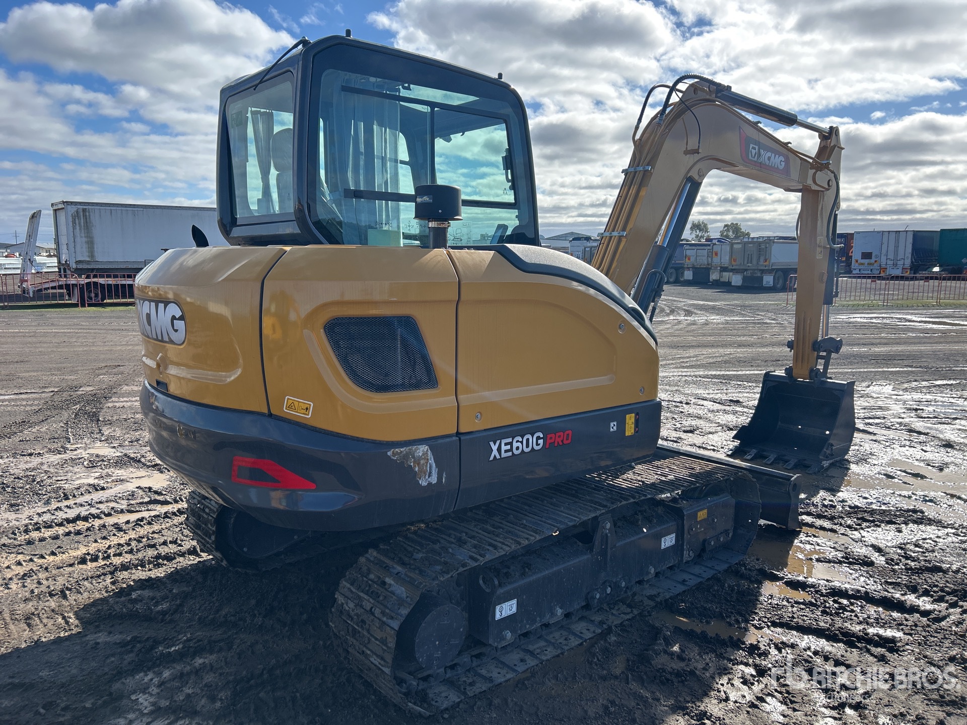 General Appearance with Picture, Right Rear Corner