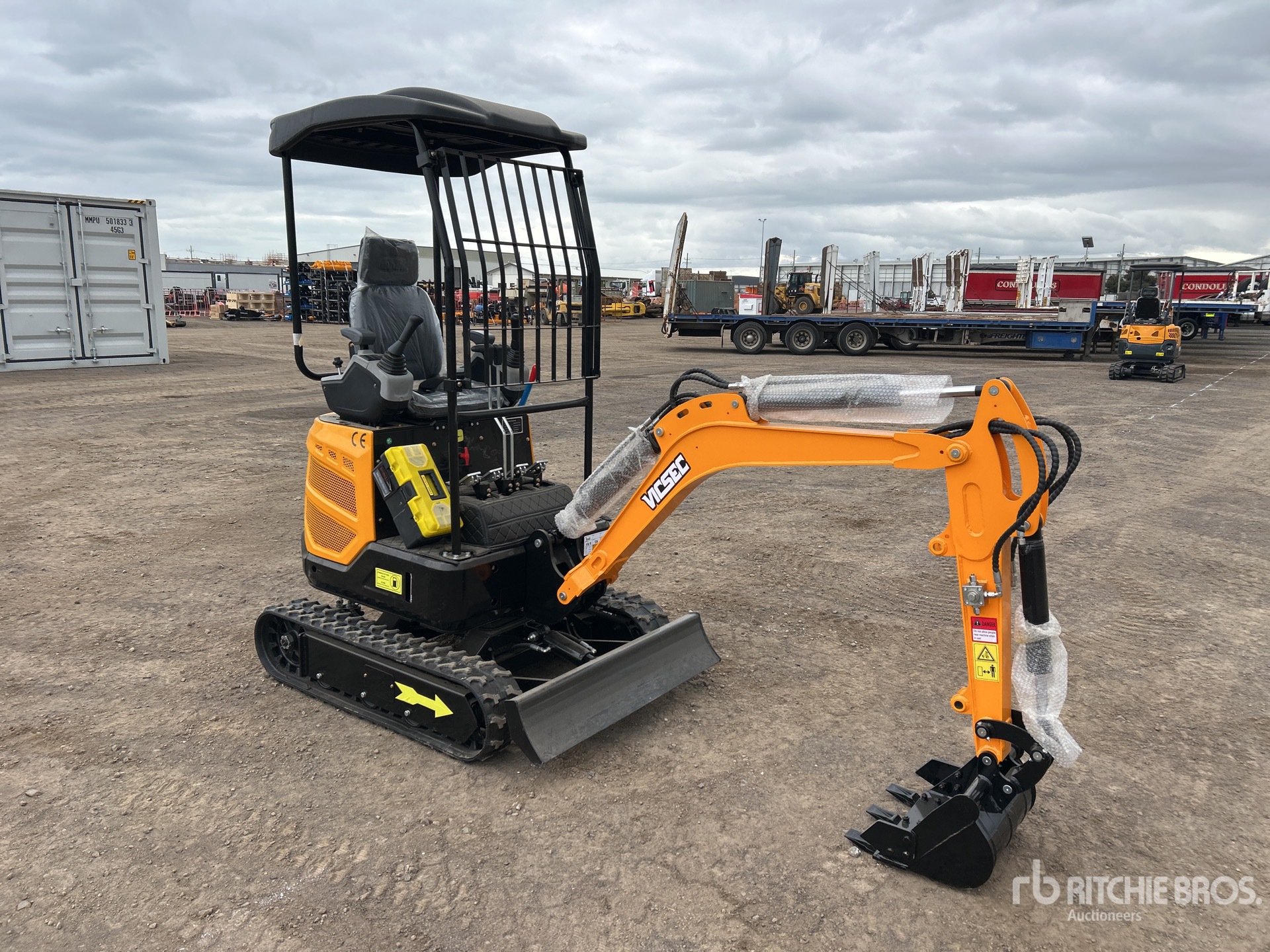General Appearance with Picture, Right Front Corner