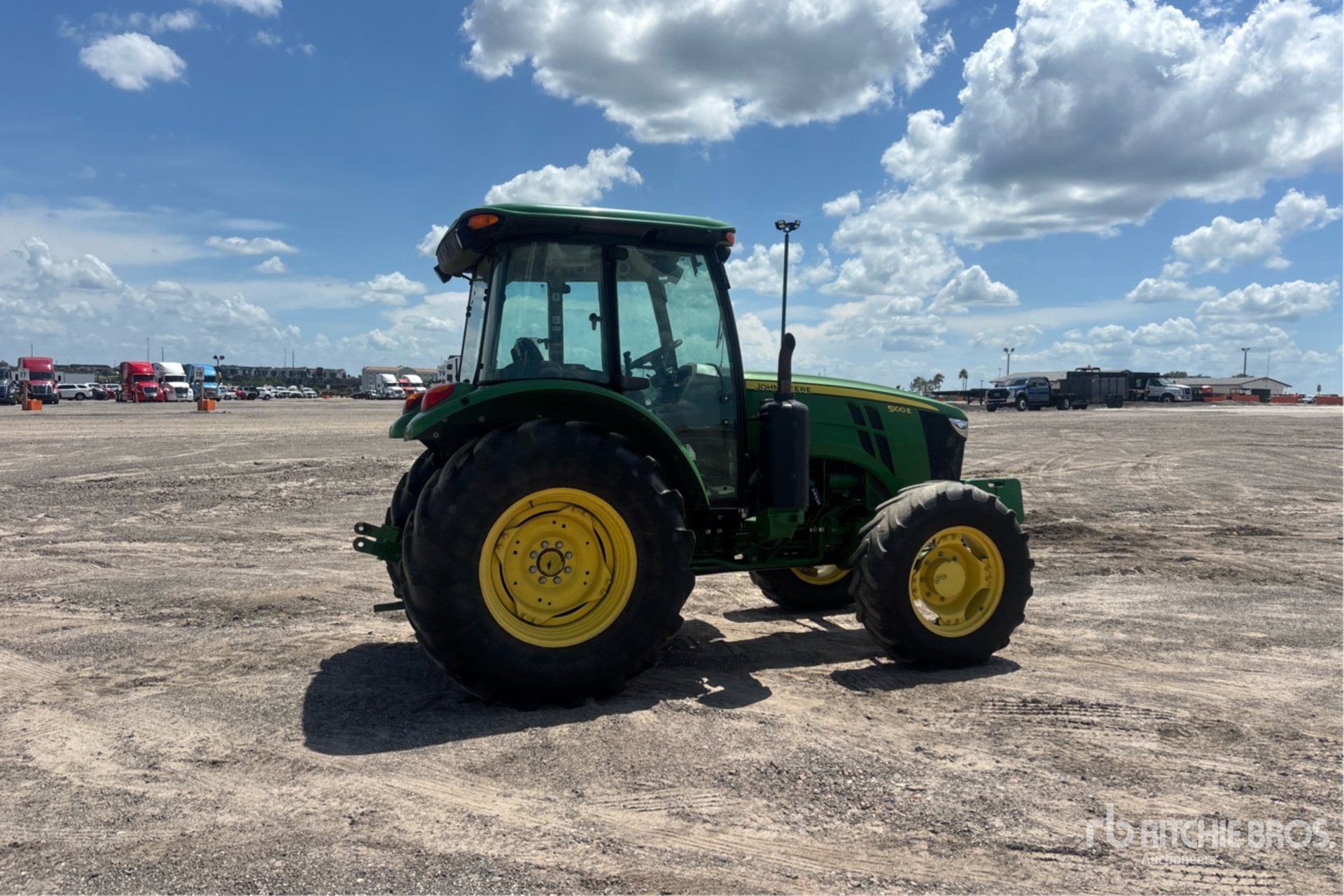 General Appearance with Bild, Ecke hinten rechts
