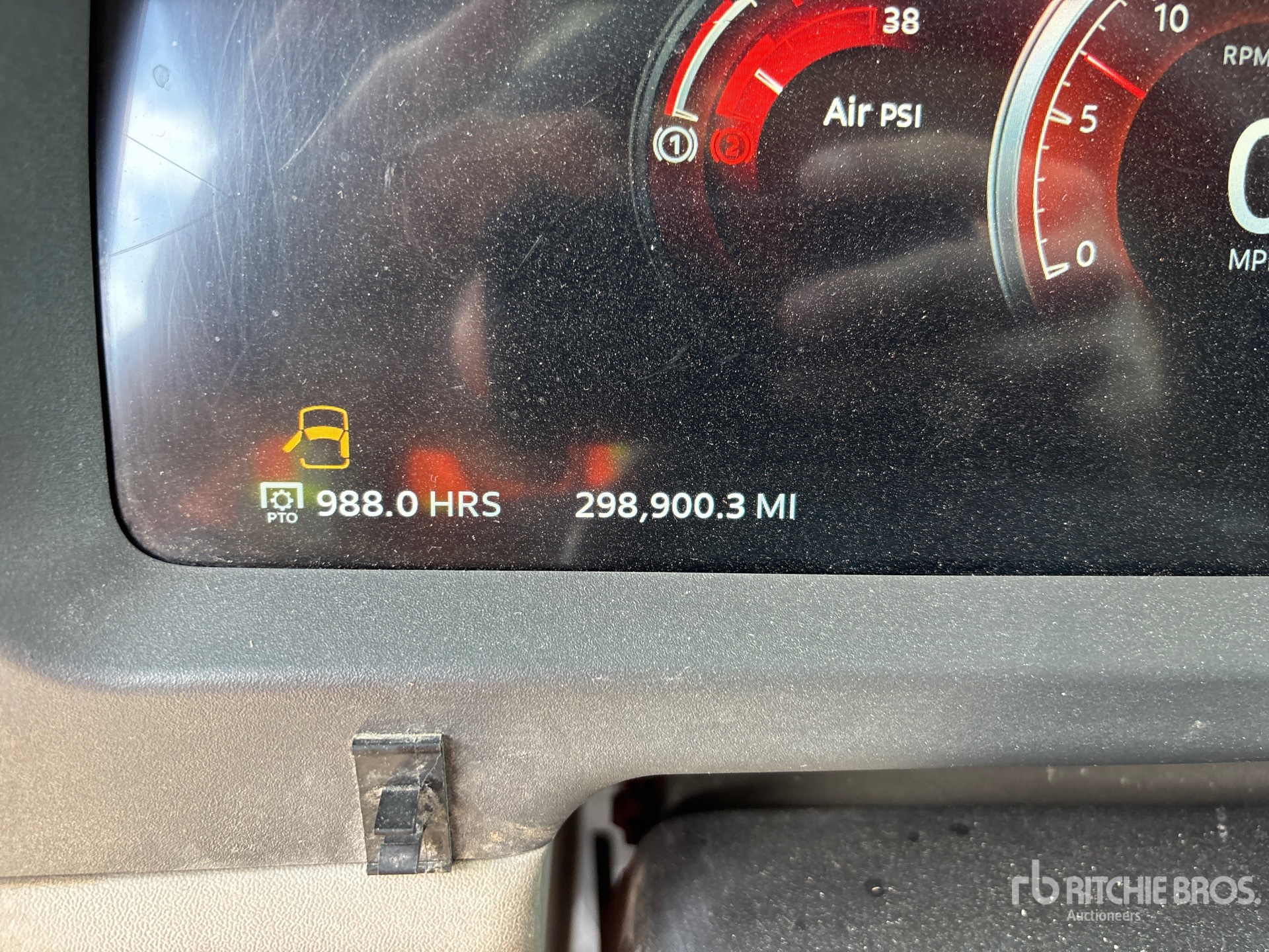 2023 Peterbilt 579