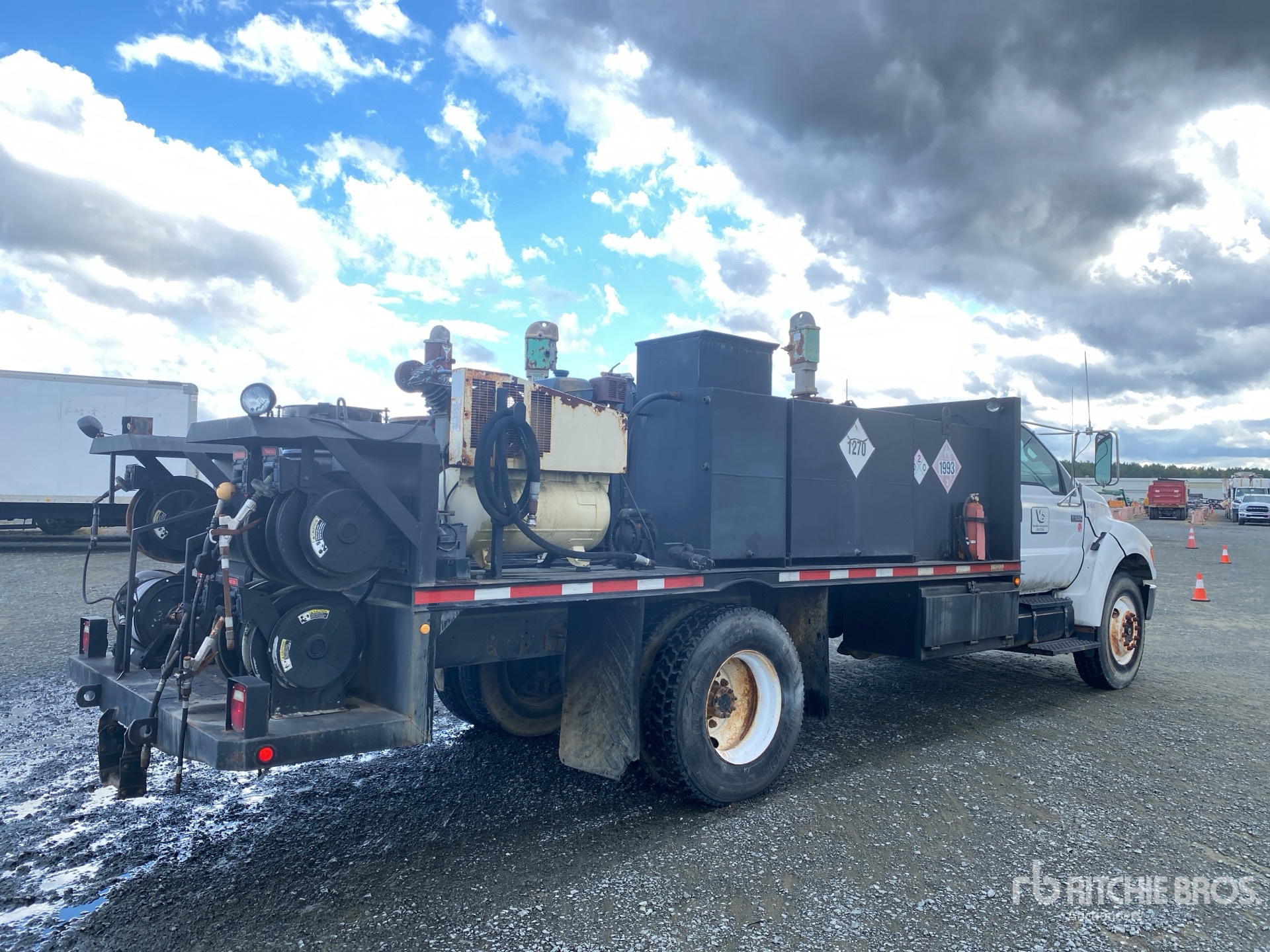 2005 Ford F-650