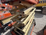 Chassis with Scissor Linkage