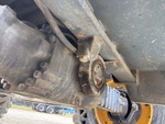 Drivetrain with Capuchón de Cojinete de Oscilador de Eje Trasero