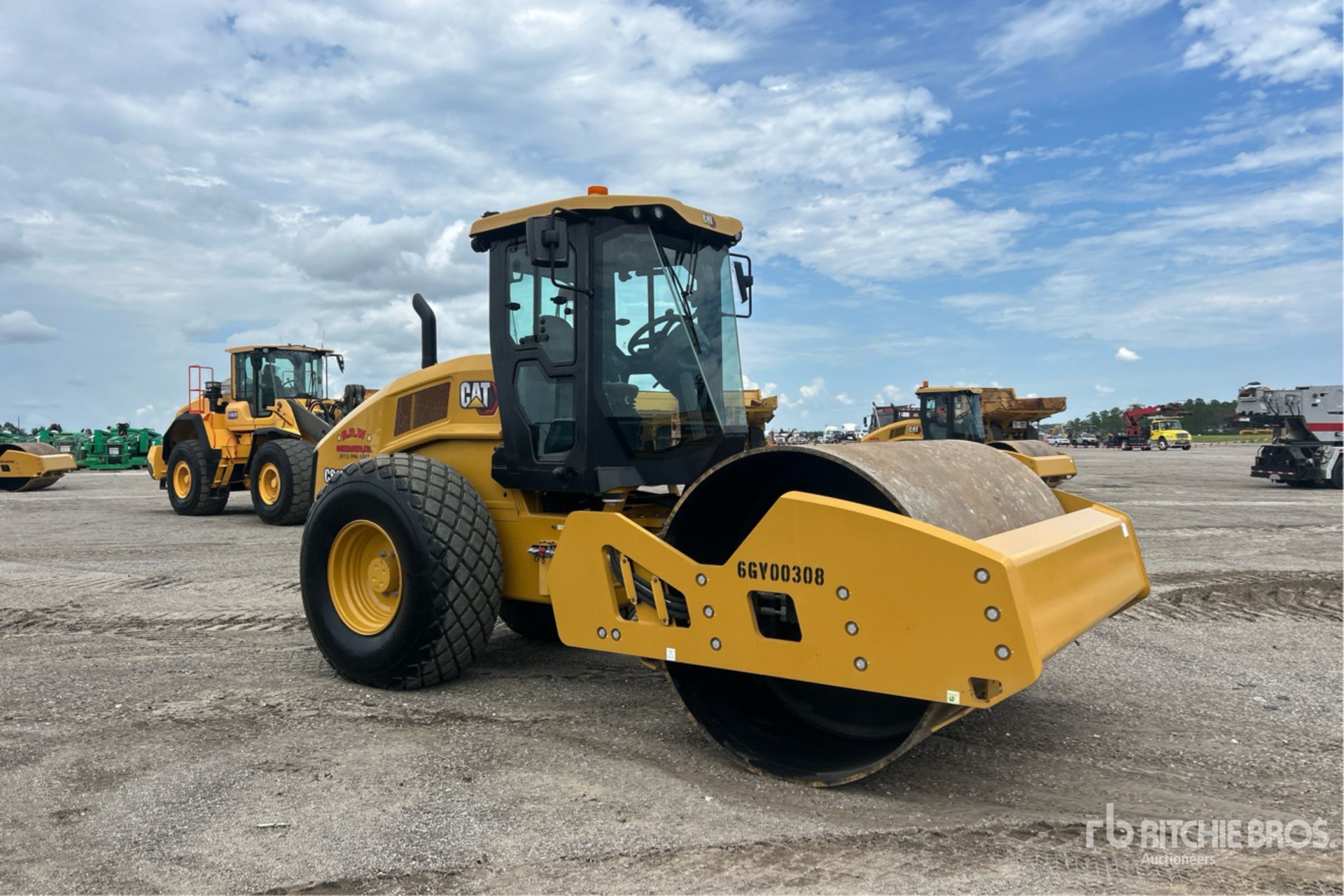 2024 Caterpillar CS10GC