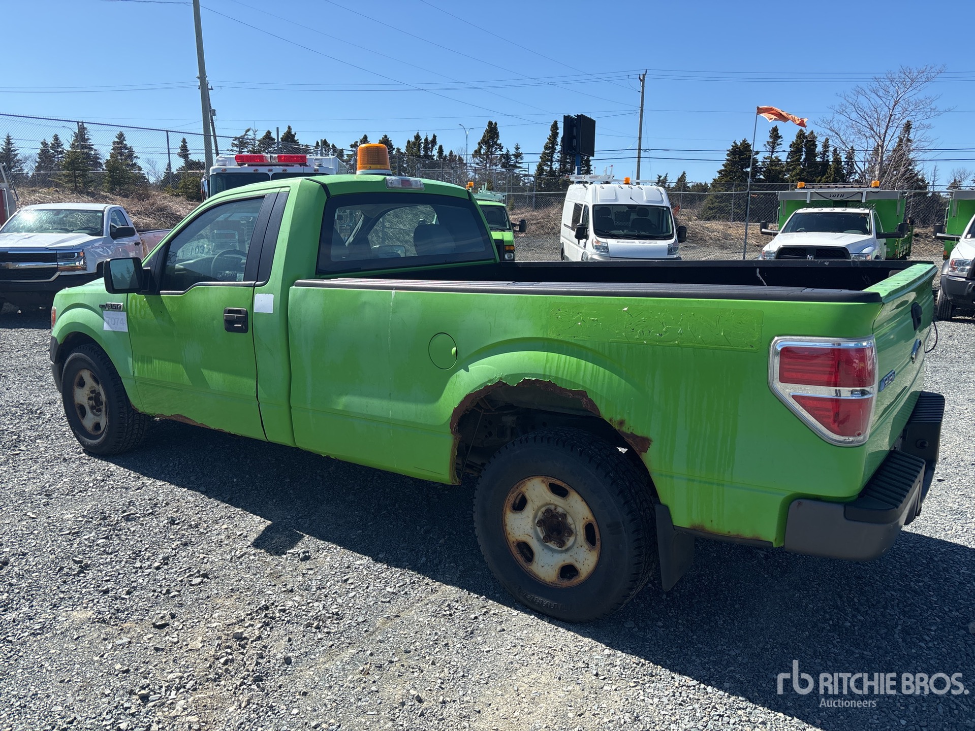 General Appearance with Picture, Left Rear Corner