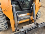 Hydraulics with Bucket Tilt Cylinders