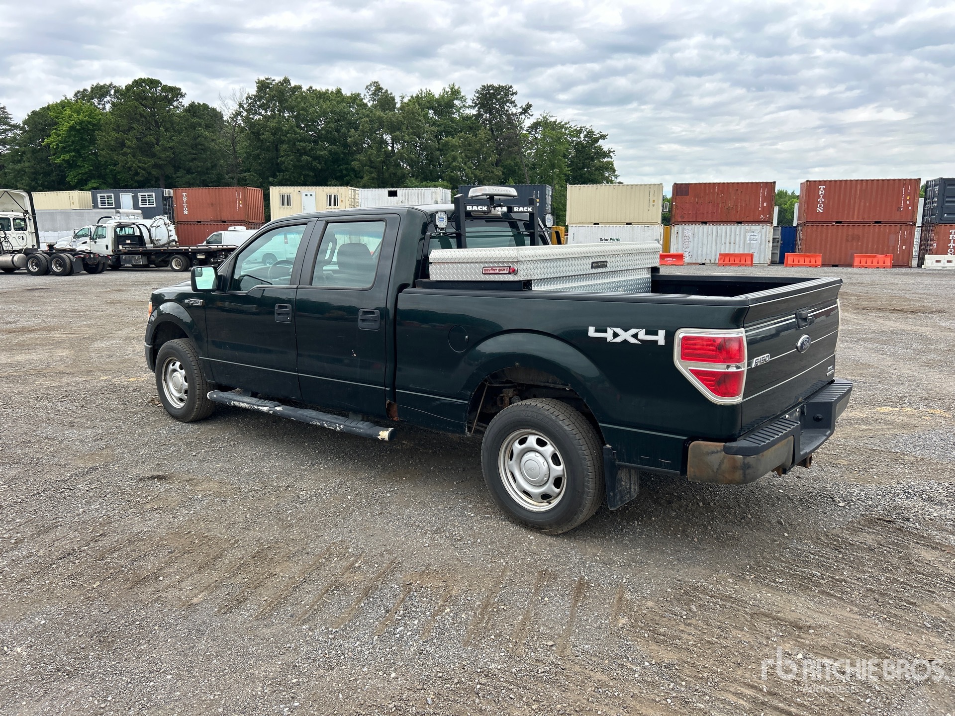 General Appearance with Picture, Left Rear Corner