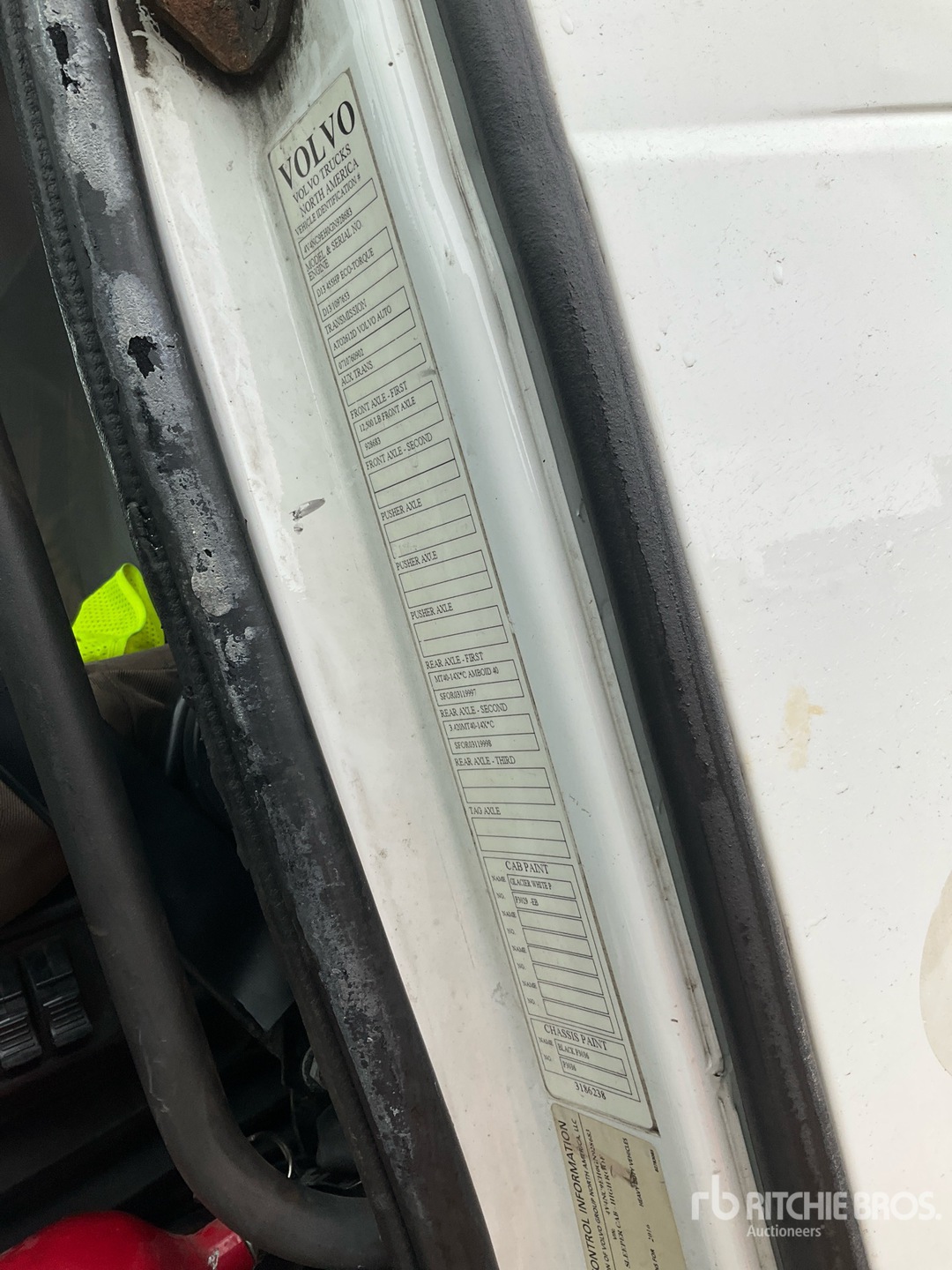 Photo of a 2016 Volvo VNL