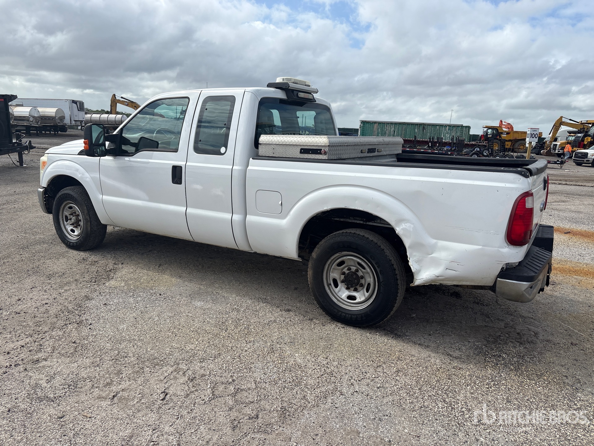 General Appearance with Picture, Left Rear Corner