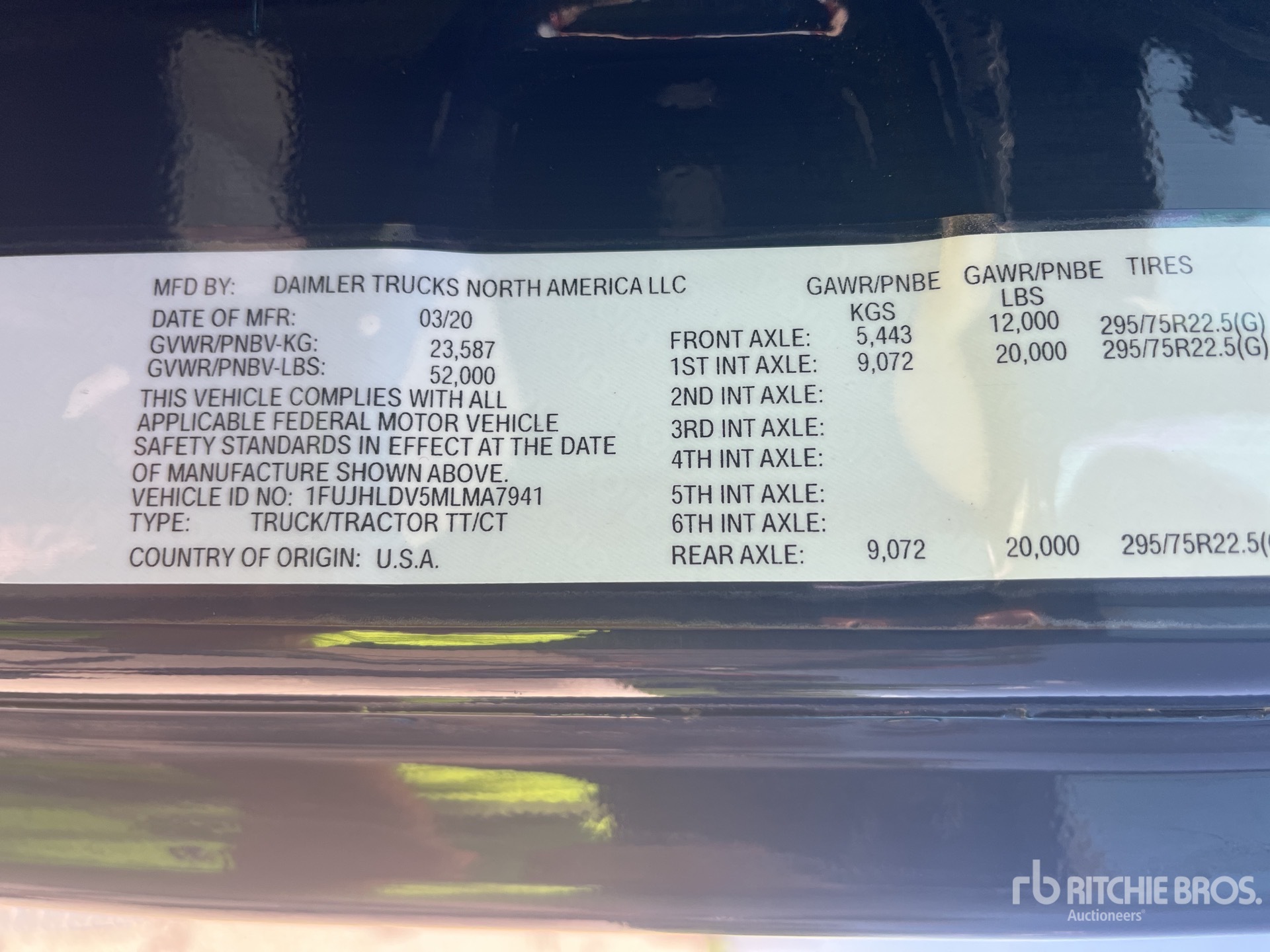Photo of a 2021 Freightliner CASCADIA 126