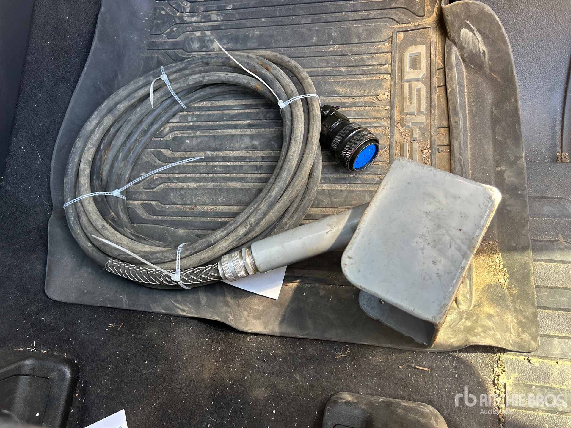 2005 International DURASTAR 4300