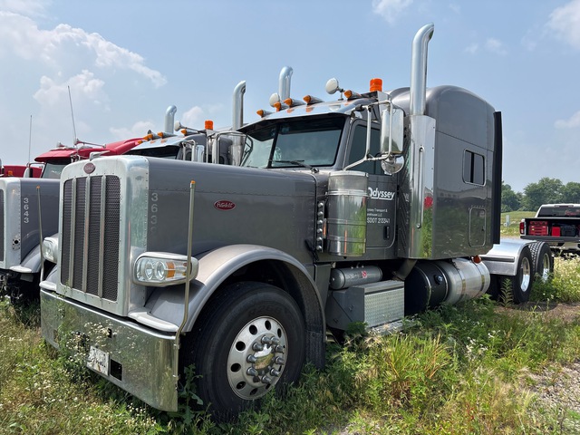2020 Peterbilt 389 6x4 T/A Sleeper Truck Tractor