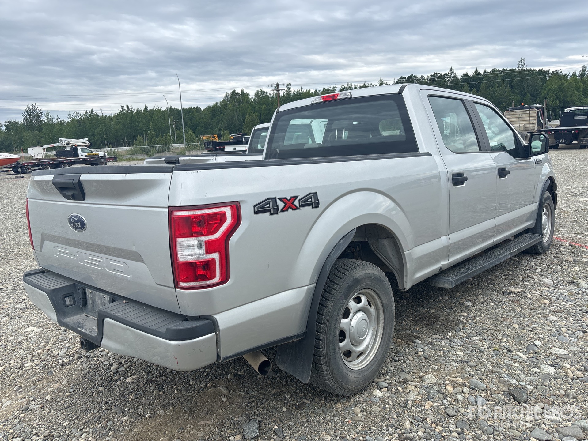 General Appearance with Picture, Right Rear Corner