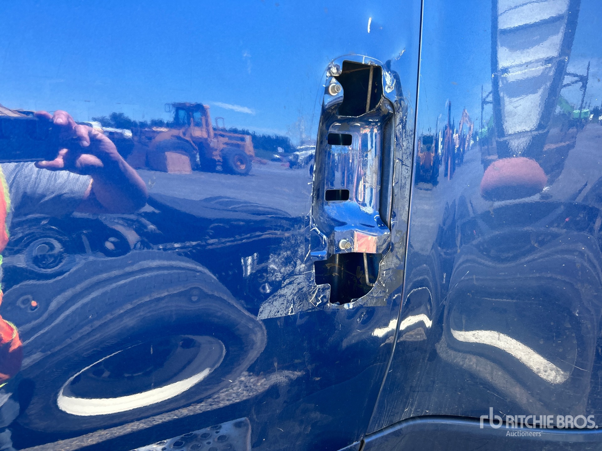 2020 International LT625