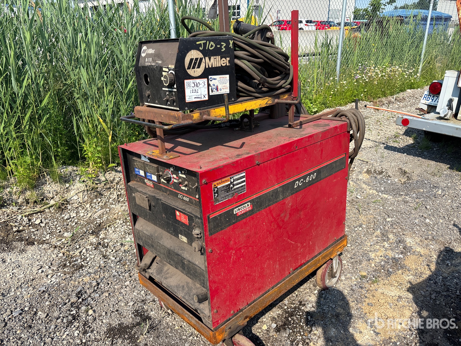 General Appearance with Picture, Right Front Corner
