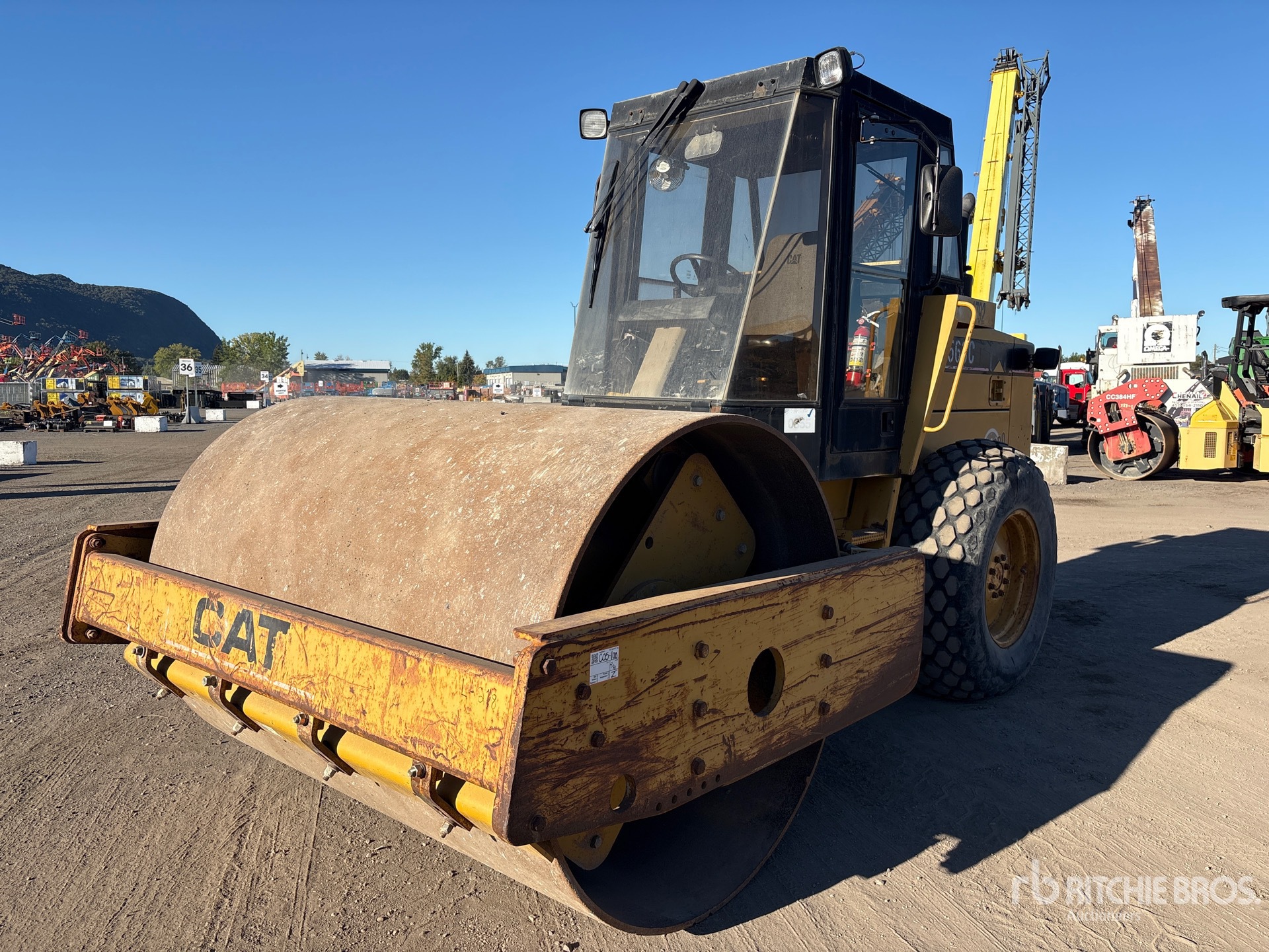 Photo of 1999 Caterpillar CS563C