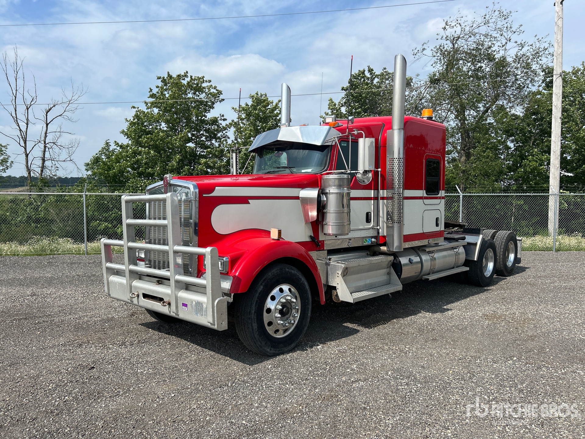 2019 Kenworth W900