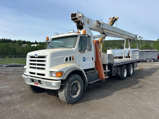 Simon-Ro TC-3874 74 lb Straight Boom on 1997 Ford L9501 6x4 Boom Truck