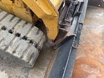Chassis with Quick Coupler to Arms Pins