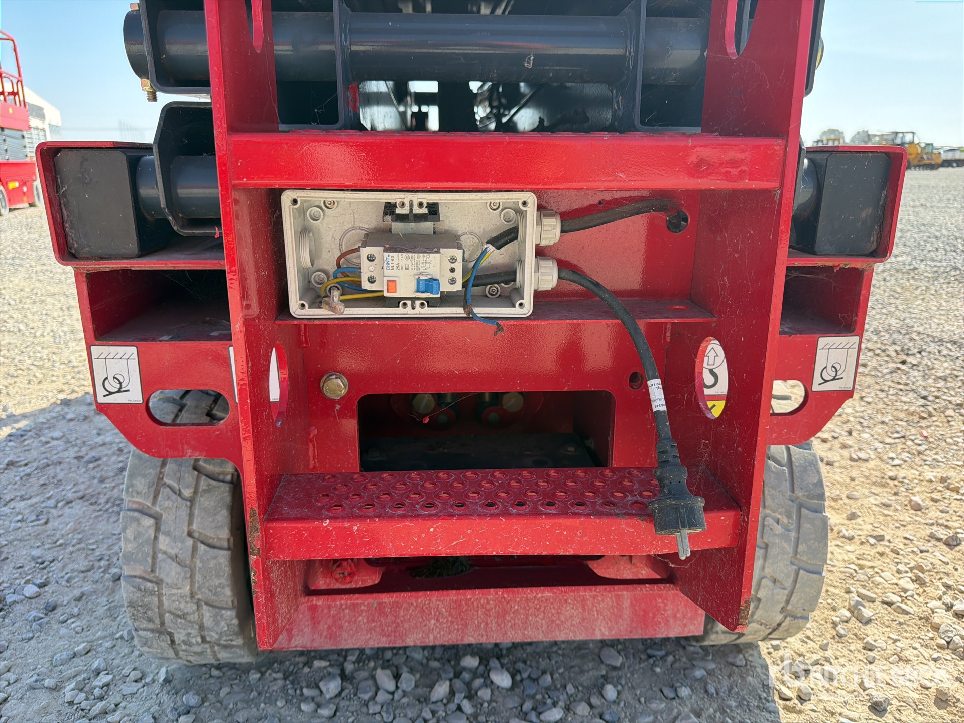 2019 Magni ES0808E