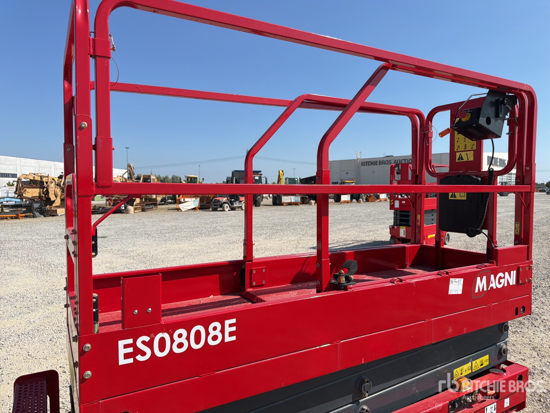 2019 Magni ES0808E