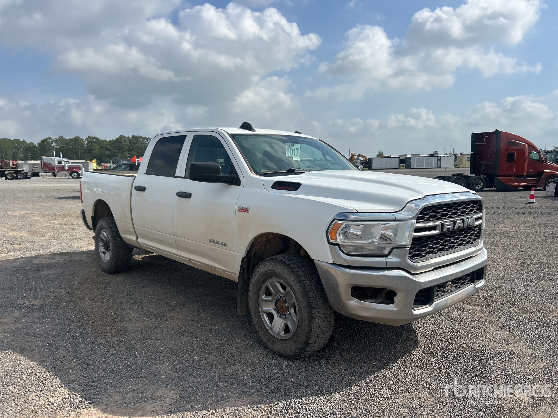 General Appearance with Picture, Right Front Corner