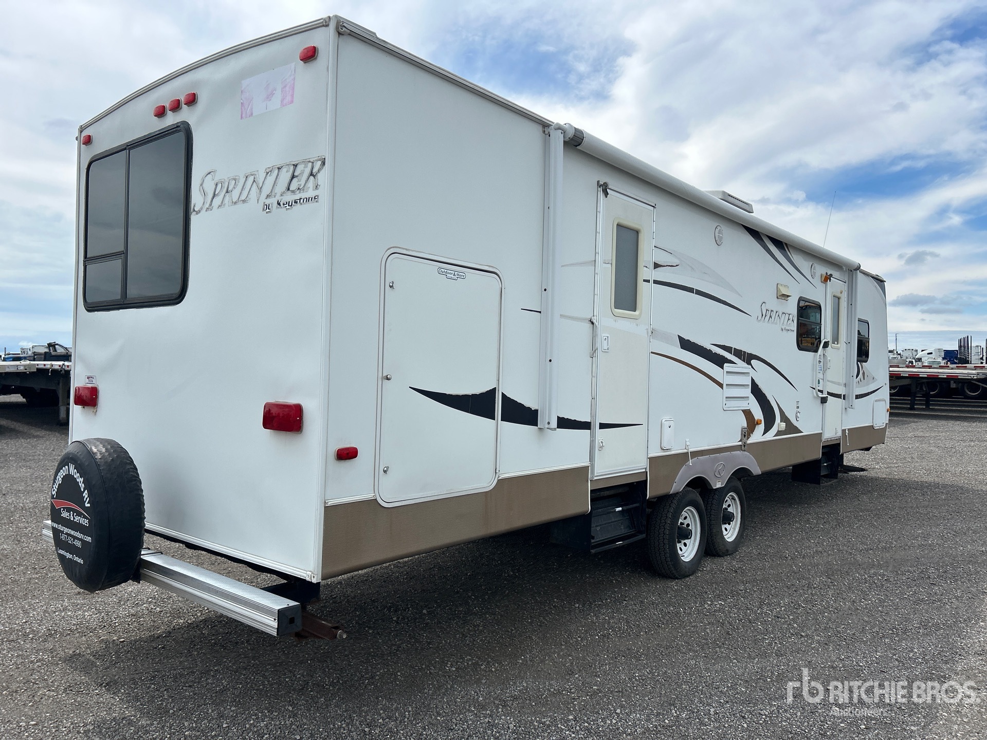 General Appearance with Picture, Right Rear Corner