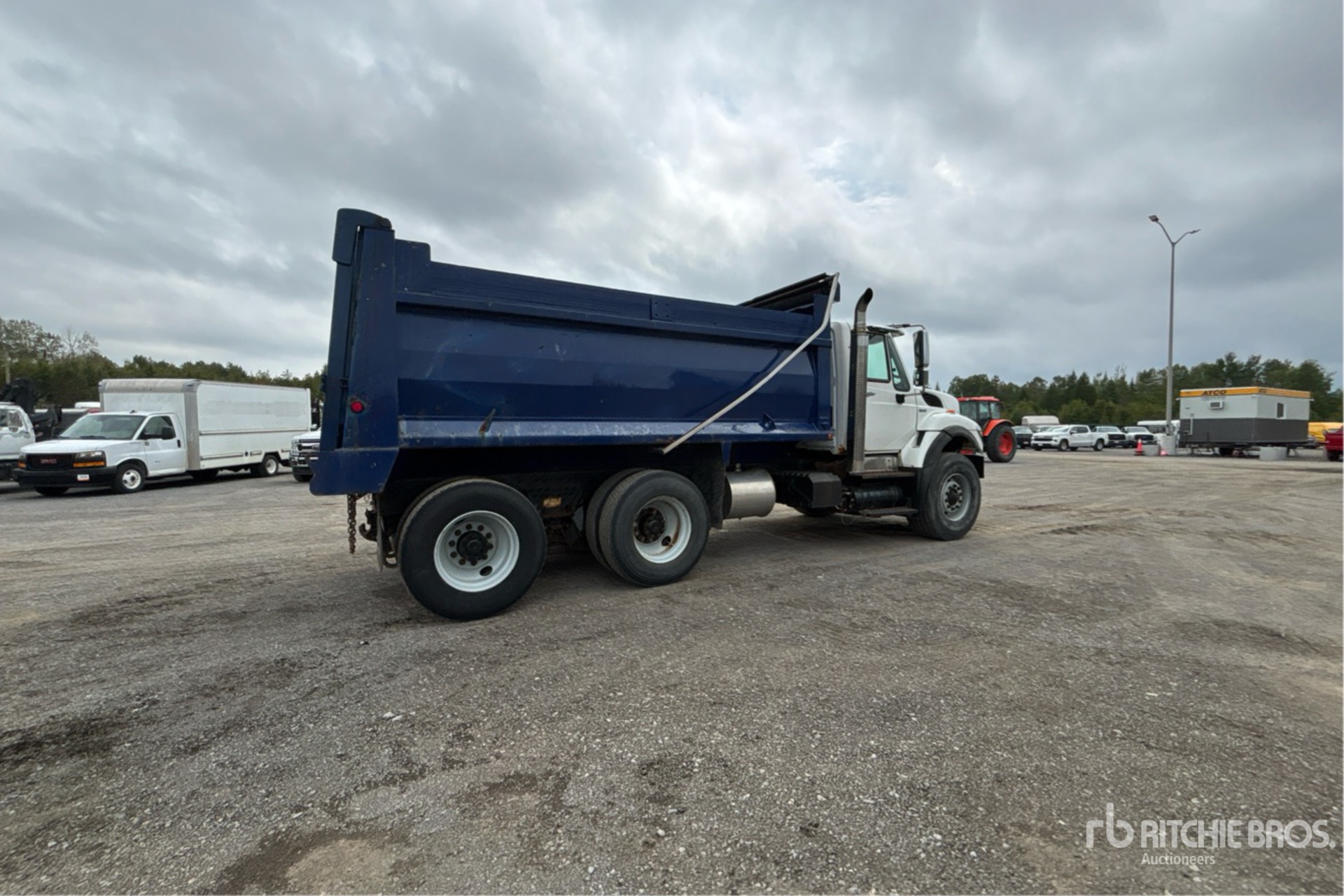 2009 International WORKSTAR SF625