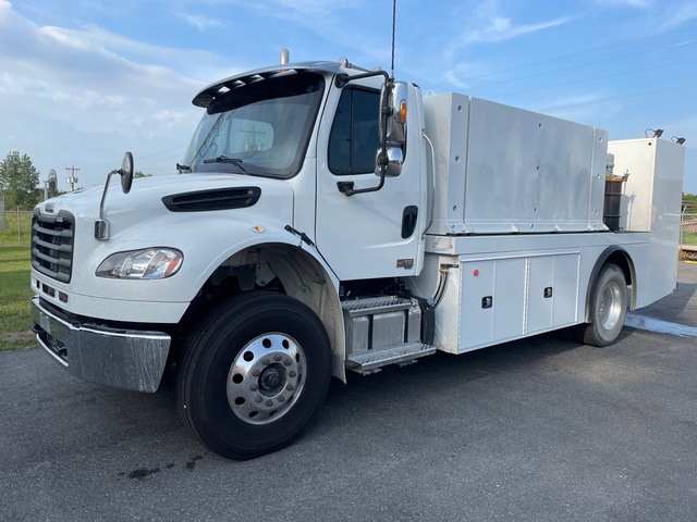 2024 Freightliner M2 106 4x2 Lube Truck