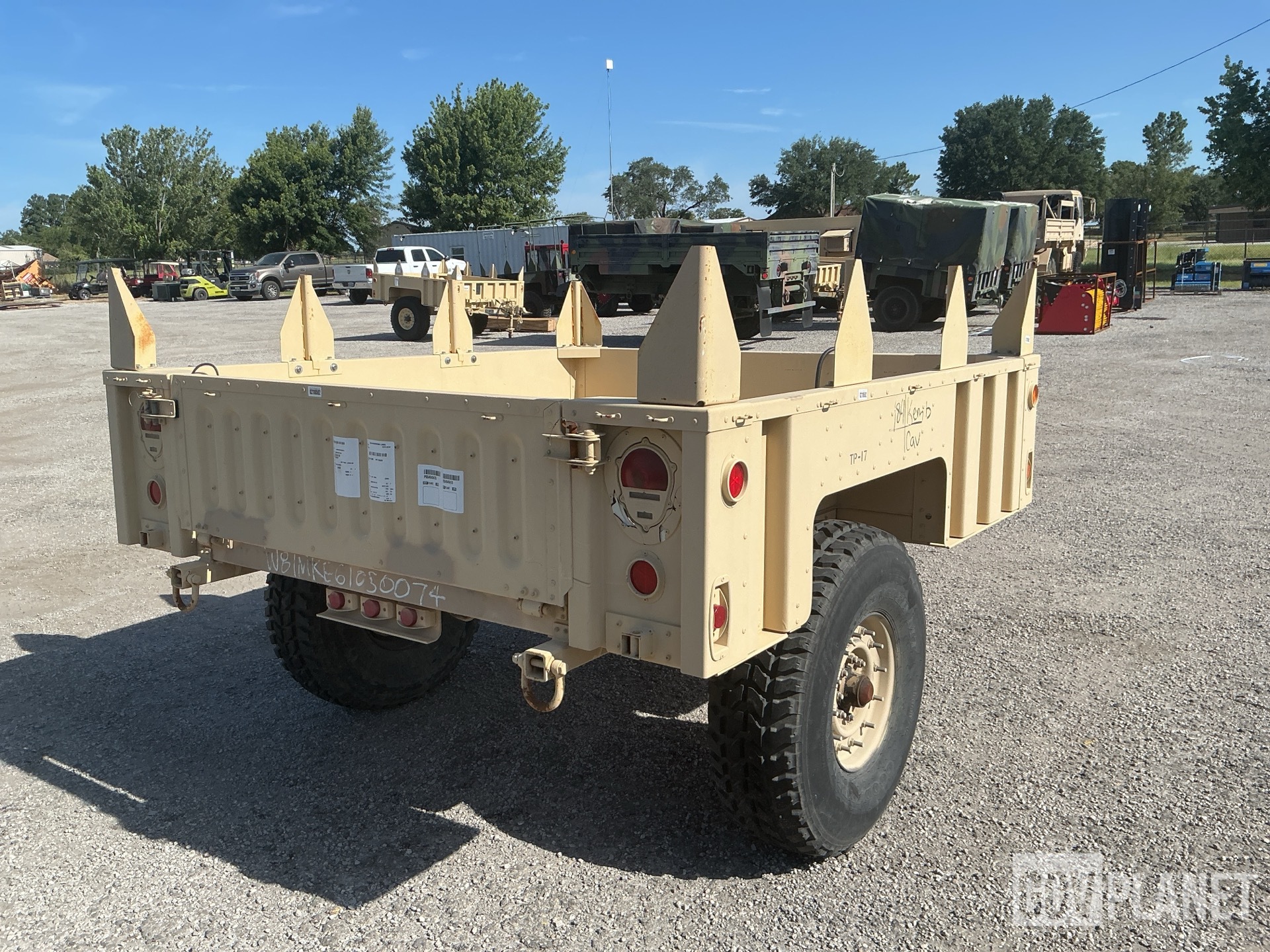 General Appearance with Picture, Right Rear Corner