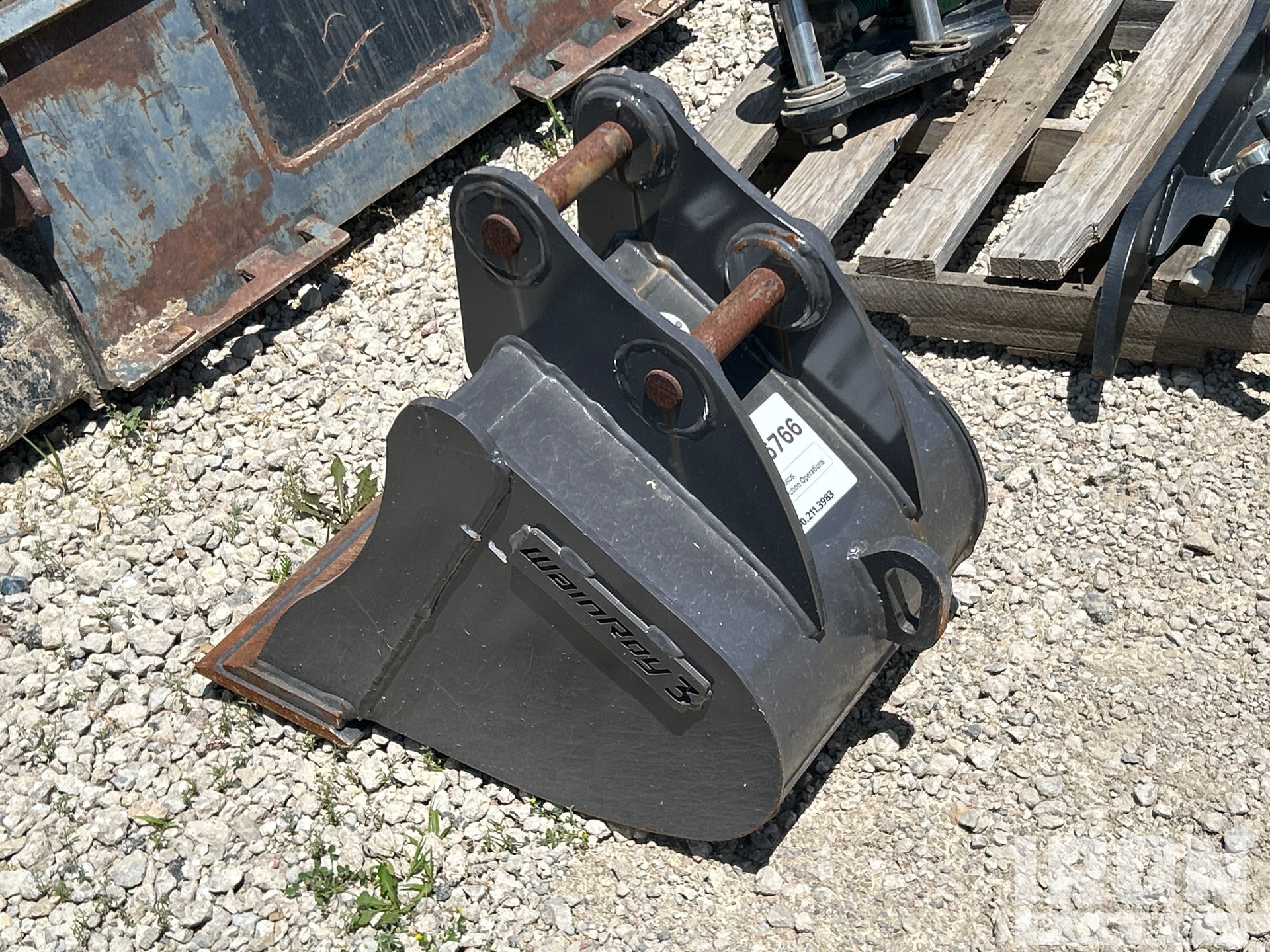 General Appearance with Picture, Left Rear Corner